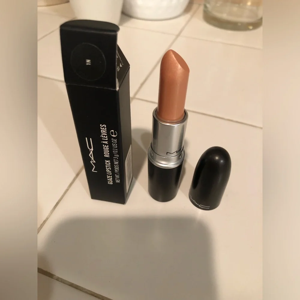 MAC Cosmetics Lipstick 1N Limited Edition Rare & New in Box